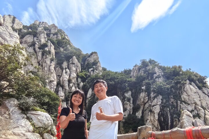 Private Day Tour naar de Shaolin-tempel en Longmen-grotten vanuit Zhengzhou