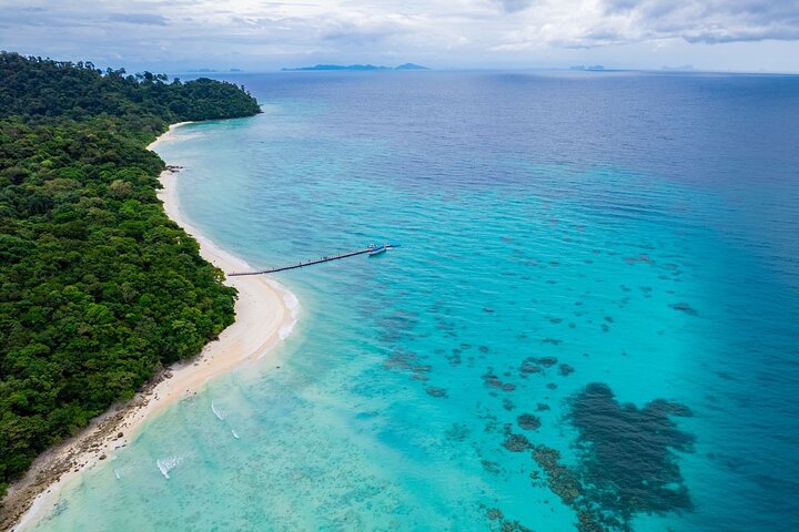 Tour privato di snorkeling a Koh Rock con pranzo da Koh Lanta