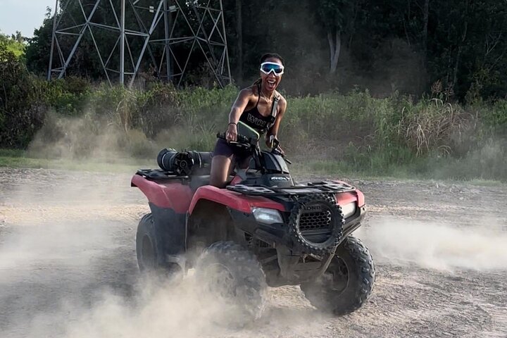 Entrada para o HTX Adventure Park – A taxa de aluguer do ATV não está incluída