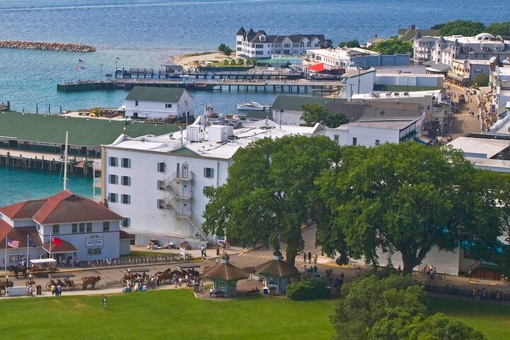 Em algum lugar no tempo e Mackinac Island: Guia de áudio de locais de filmagem