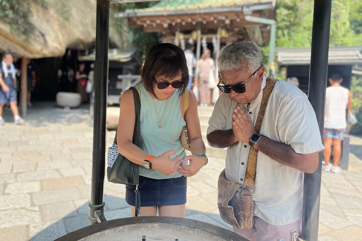 Kamakura Private Tour: Templer, natur og den store Buddha