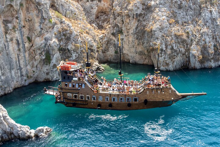 Crucero de lujo por 3 islas con 4 paradas para nadar con el Capitán Morgan