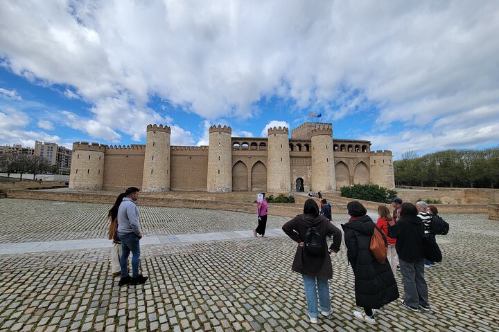 Visita guidata del Palazzo dell'Aljafería in spagnolo