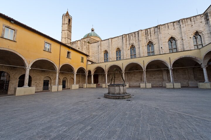 Barnvänlig Ascoli Highlights Privat guidad tur för familjer