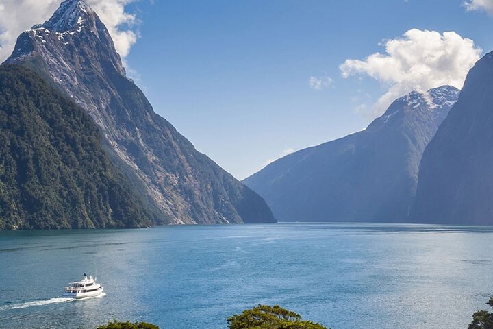 Prisvindende Milford Sound Full Day Tour & Cruise fra Te Anau