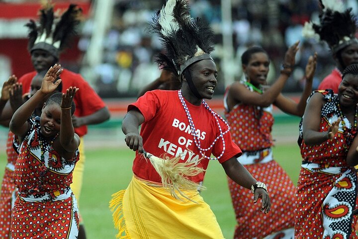 Nairobi Museum, KICC Toren, Kobe Kralen, Bomas Culturele Dansen