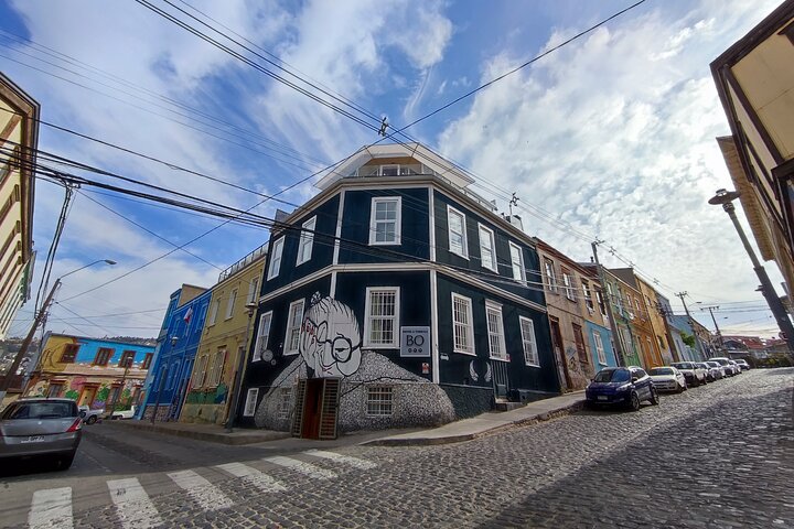 Recorrido privado de San Antonio a Valparaíso con regreso a Santiago