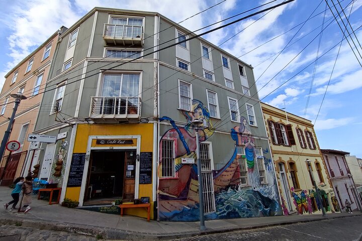 Recorrido privado de San Antonio a Valparaíso con regreso a Santiago