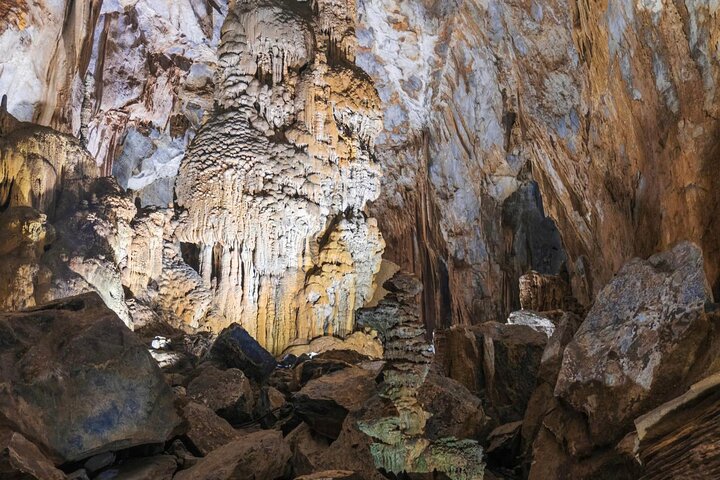 Visite d'une journée de la grotte sombre et de la grotte de Phong Nha