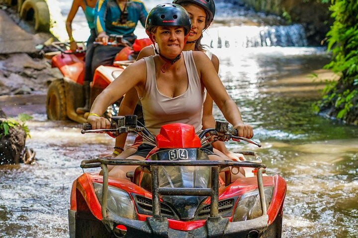 Tour en Quad ATV en Ubud Cueva del Gorila y Almuerzo