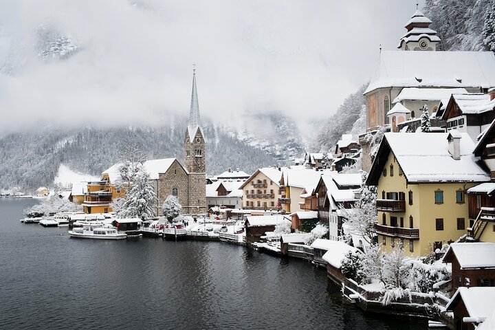 Desde Viena, Lagos a Montañas, Hallstatt y Salzburgo Tour