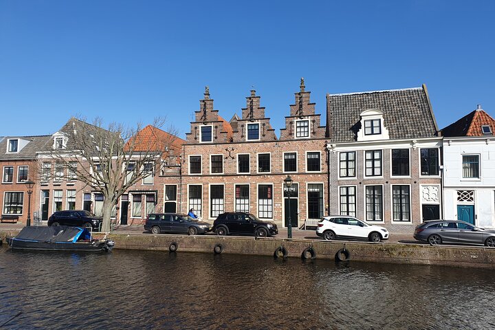 Scopri Alkmaar con un tour di gioco autoguidato della città di Outside Escape