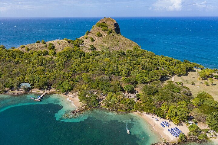 Tour privato di St Lucia: personalizza la tua esperienza sull'isola + pranzo