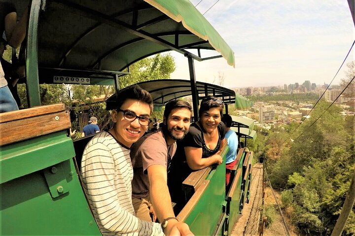 Privé Wandelen in Santiago: Verken met een lokale expert + lunch