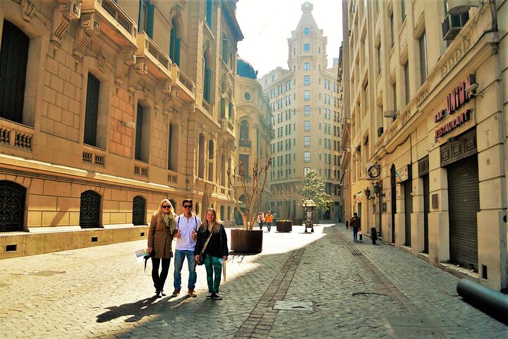 Privé Wandelen in Santiago: Verken met een lokale expert + lunch