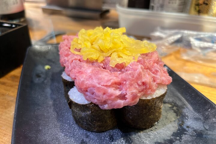 Tokyo : visite gastronomique de Shinjuku (13 plats dans 4 restaurants locaux)