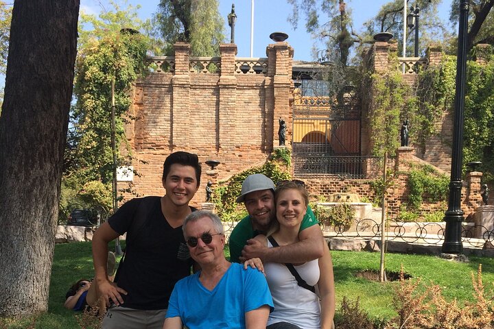 Privé Wandelen in Santiago: Verken met een lokale expert + lunch