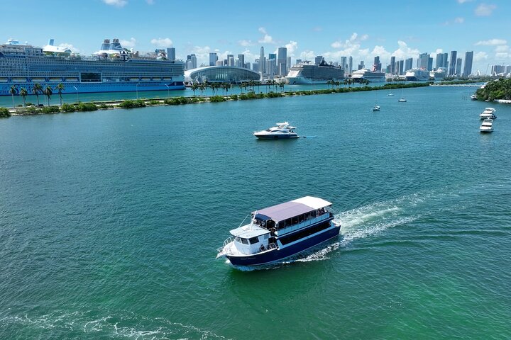 Miami Skyline Cruise with Biscayne Bay Views