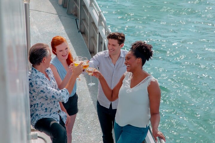 City Cruises New Jersey Signature Bodemloze Mimosa Brunch Cruise