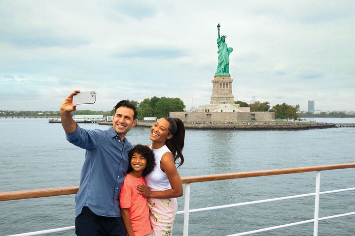 City Cruises New Jersey Signature Bodemloze Mimosa Brunch Cruise