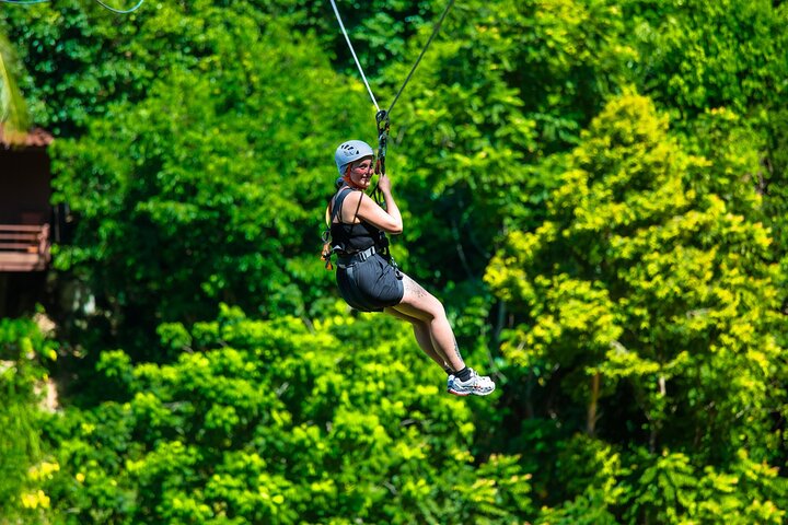 Koh Phangan Zipline äventyr med Wang Sai Vattenfall View