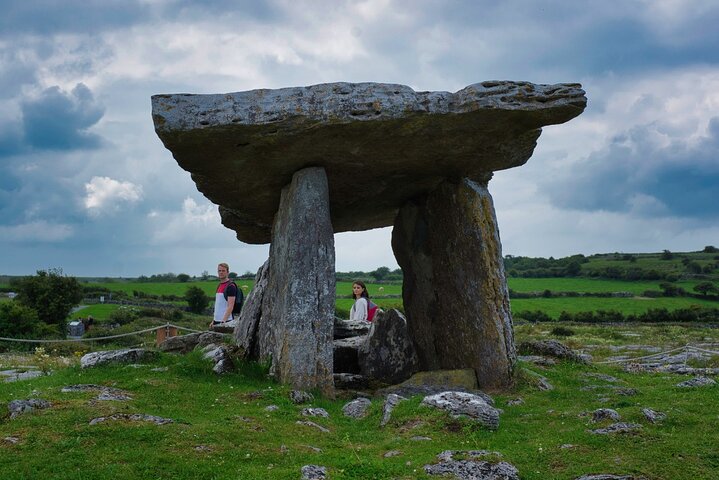 Excursión privada a los acantilados de Moher en grupo pequeño desde Ennis, Shannon