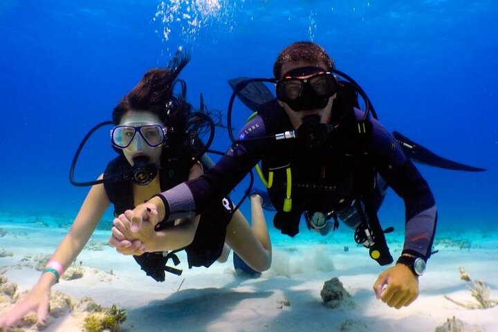 Tour delle isole Semporna con snorkeling o esperienza subacquea