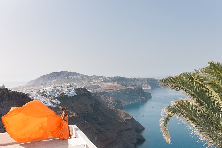 Eksklusiv Santorini Flying Dress Photoshoot med Pickup