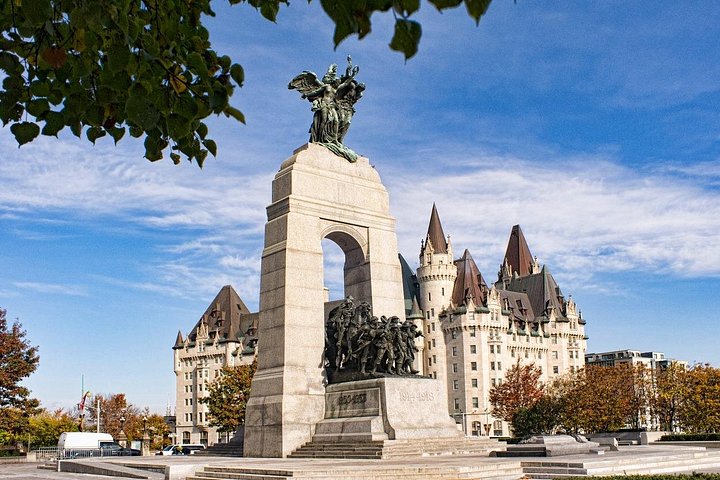 Tour privado a pie por el patrimonio familiar en Ottawa