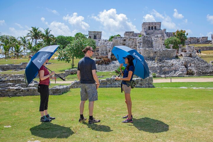Tulum begeleide tour, magische Cenote, lagune snorkelen en lunch aan het strand