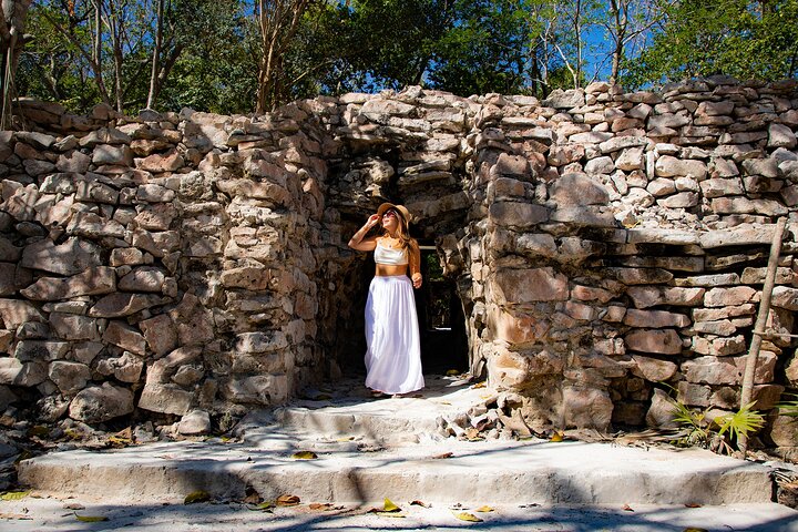 Tulum begeleide tour, magische Cenote, lagune snorkelen en lunch aan het strand