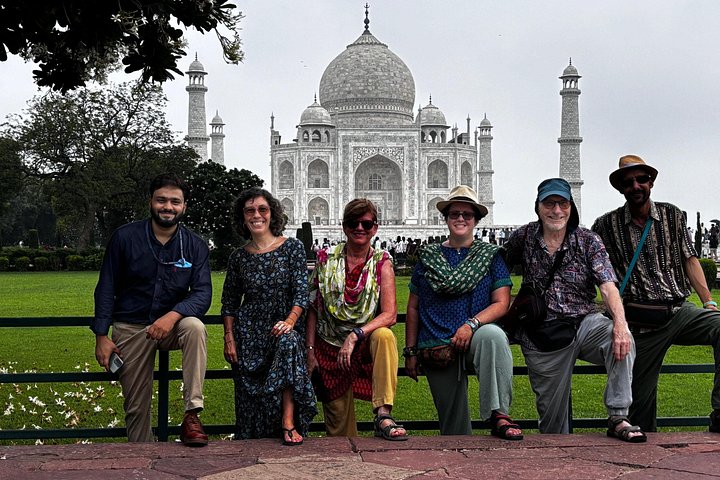 Von Jaipur : Taj Mahal & Agra Tour mit Transfer nach Delhi mit dem Auto