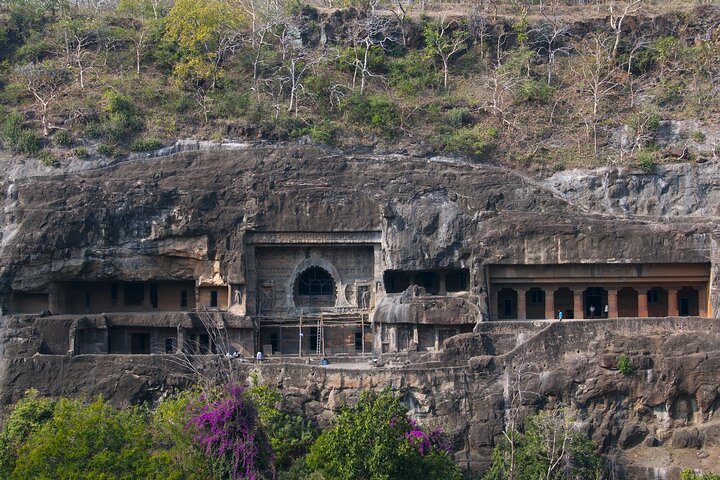 Same Day Tour of Ajanta & Ellora Cave's from Mumbai with Flights