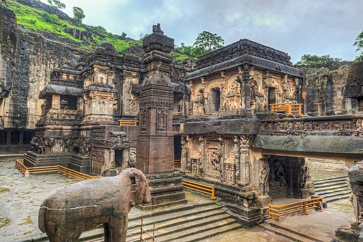 Same Day Tour of Ajanta & Ellora Cave's from Mumbai with Flights