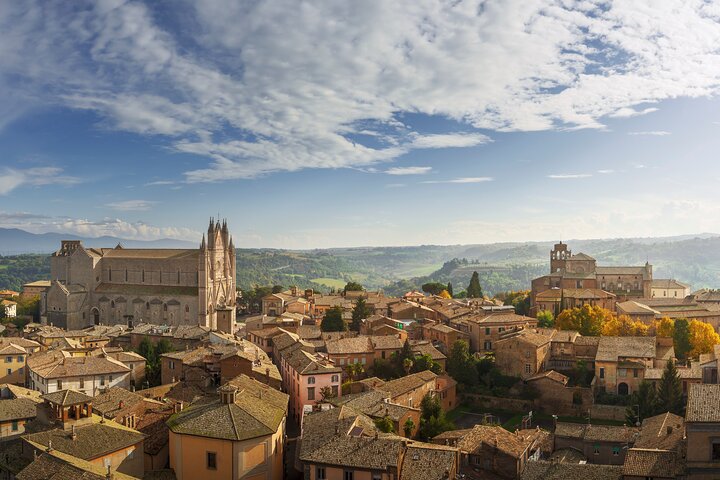 Orvieto og Civita di Bagnoregio fra Civitavecchia - Privat tur