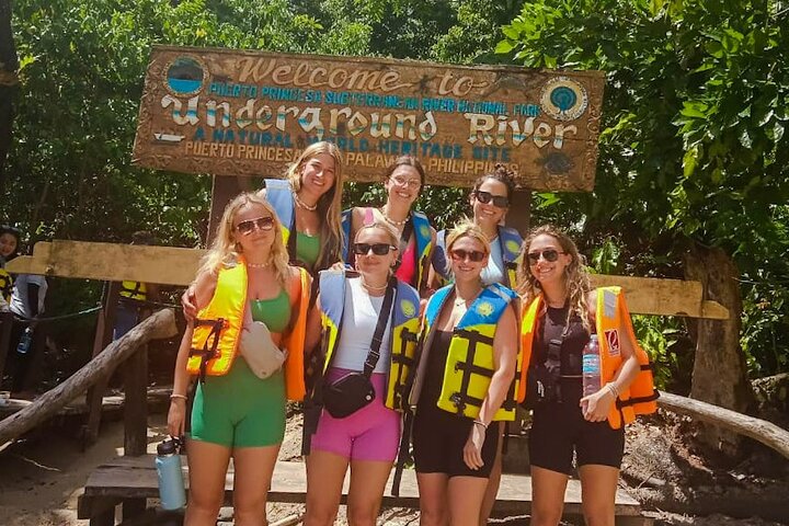 Unterirdische Flusstour mit privatem Van, Puerto Princesa nach El Nido
