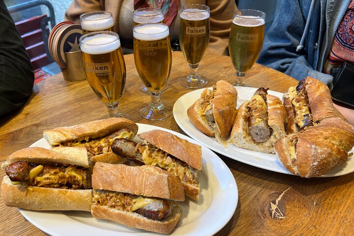 Tour gastronomico di Zurigo con 10 prelibatezze locali, formaggi e cioccolatini