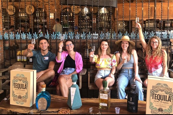 Klassieke tequilatour vanuit Guadalajara en uitgebreide cantaritos bij El Güero!