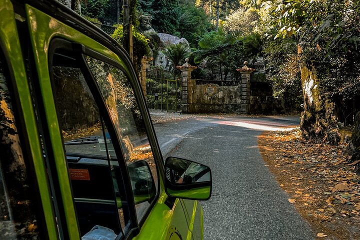 Private Sintra Tour Paläste und Küste mit Oldtimer oder Jeep
