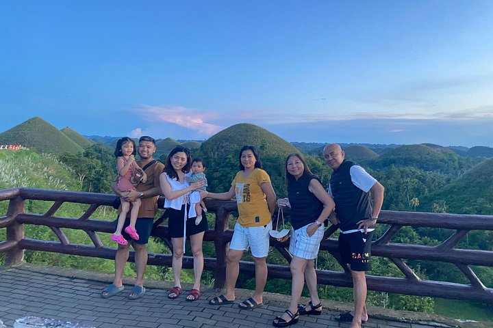 Tour Privado de Día Completo con Paseo en ATV en Chocolate Hills