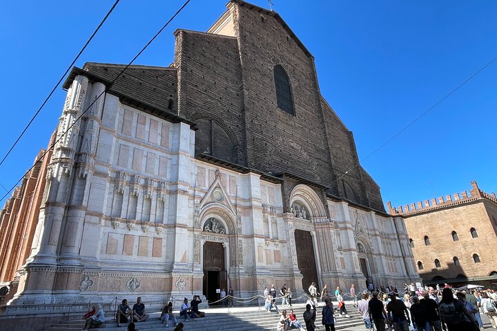 Bologna Walking Food Tour og højdepunkter med en lokal guide