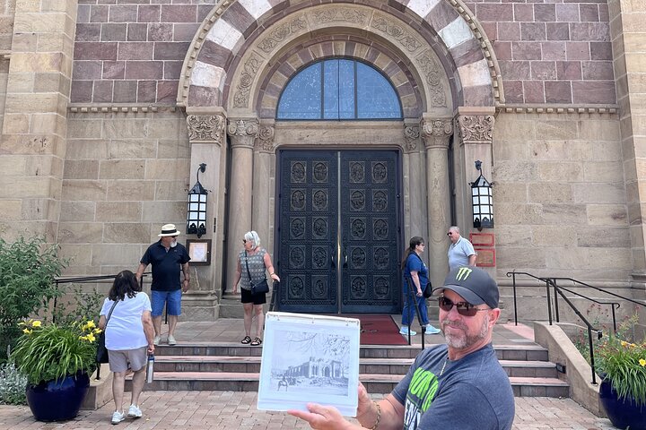 Tour a pie por la historia de Santa Fe para grupos pequeños