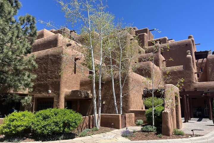 Tour a pie por la historia de Santa Fe para grupos pequeños