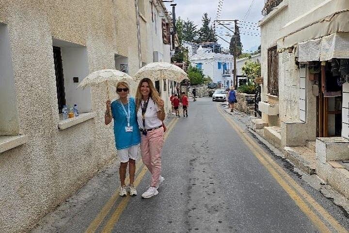 Privat dagstur i Nicosia og Kyrenia (Nicosia/ Kyrenia Hotels)