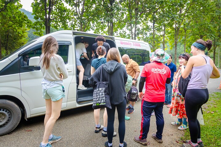 Doi Inthanon nasjonalpark, fossefall og Royal Project Day Tour fra Chiang Mai