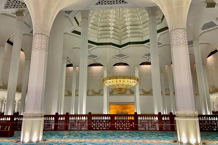 Discover Algiers on a Private Tour – Casbah, downtown and more
