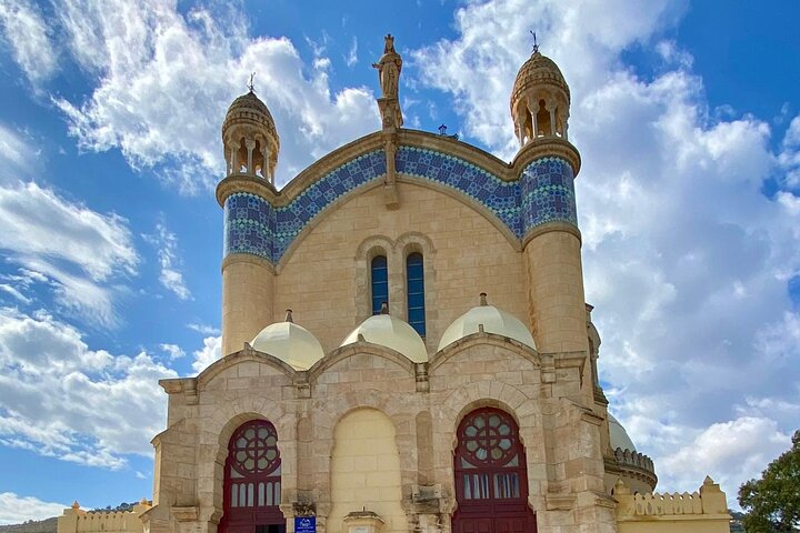 Discover Algiers on a Private Tour – Casbah, downtown and more