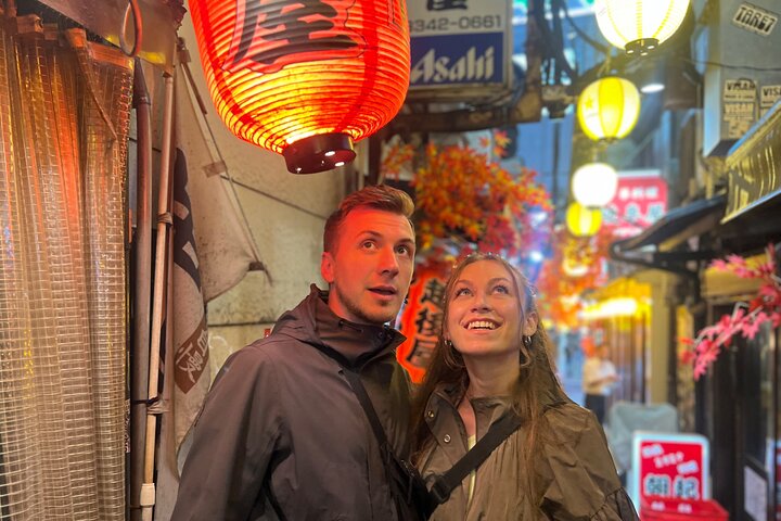 Tokyo : visite gastronomique de Shinjuku (13 plats dans 4 restaurants locaux)