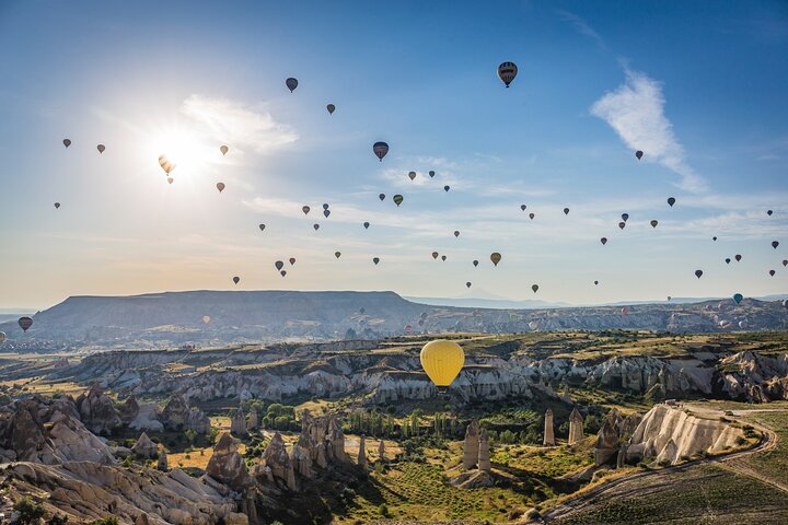 Passeio de balão de ar quente ao nascer do sol em Goreme, Capadócia