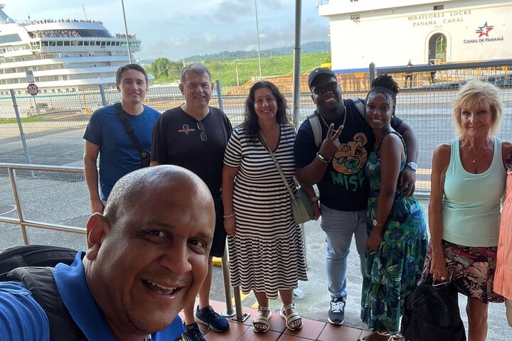 Panama City & Canal: 2 Oceaner 1 dag från Colon hamn med land